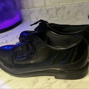 Bates women’s high gloss Oxford dress shoes